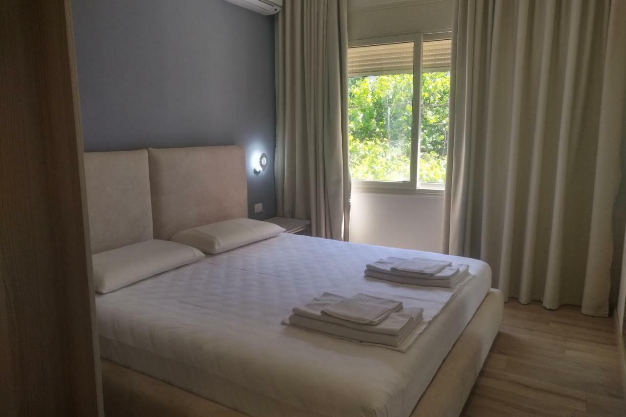 Deluxe Sea Apartment Влёра Экстерьер фото