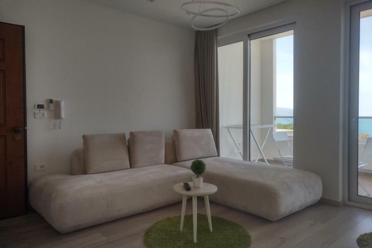 Deluxe Sea Apartment Влёра Экстерьер фото