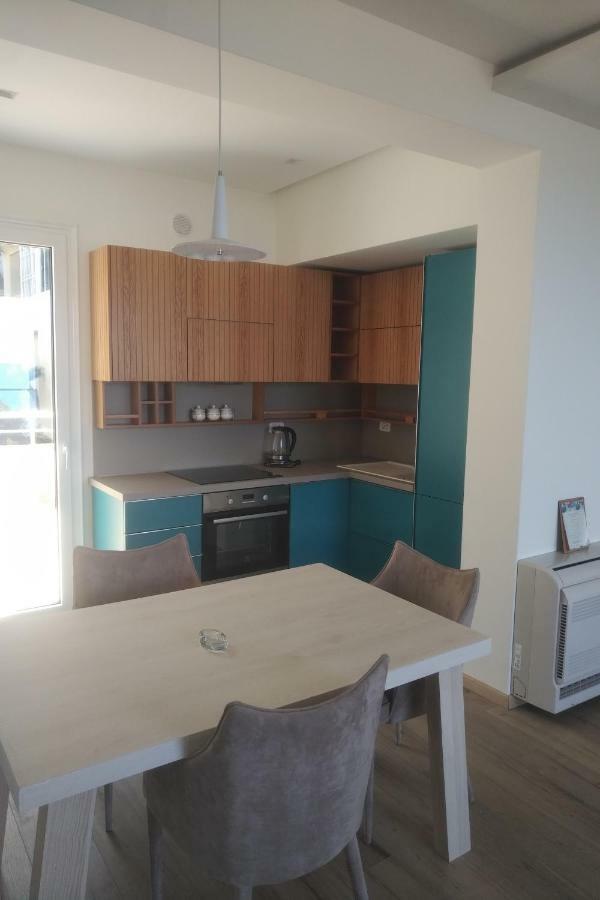 Deluxe Sea Apartment Влёра Экстерьер фото